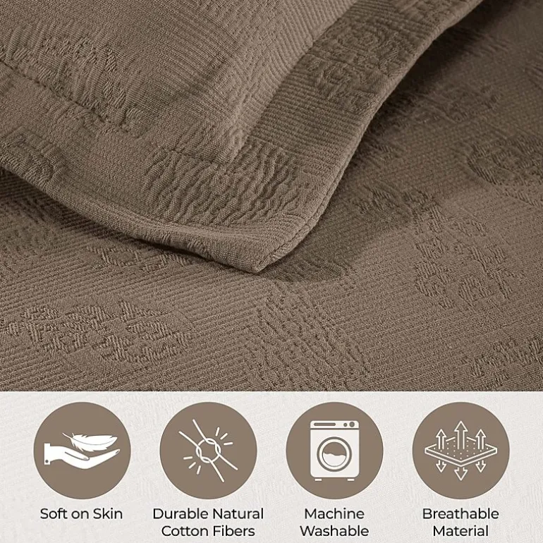 SUPERIOR® Paisley Lightweight Cotton Boho Print Bedspread