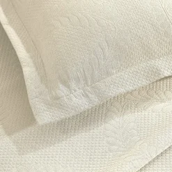 SUPERIOR® Peploi Cotton Floral Wreath Cottage Style Bedspread with Shams