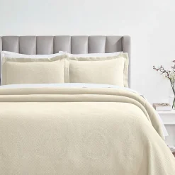 SUPERIOR® Peploi Cotton Floral Wreath Cottage Style Bedspread with Shams