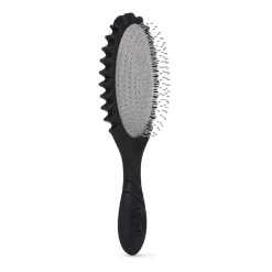 The Wet Brush Pro Curl Shaper Brush