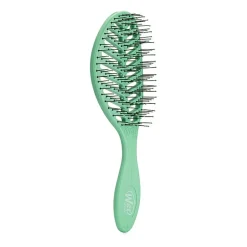 The Wet Brush Go Green Speed Dry Detangler Brush