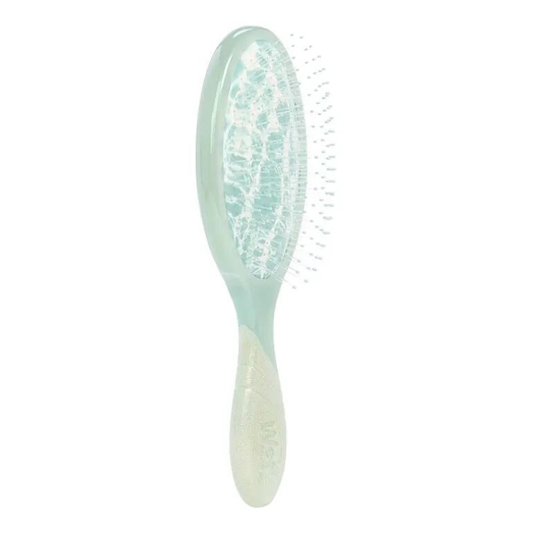 The Wet Brush Pro Pearlescent Aura Detangler Brush