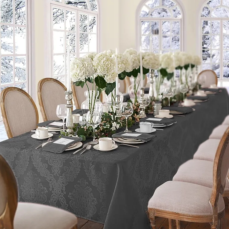 Threadmade Barcelona Jacquard Damask Tablecloth