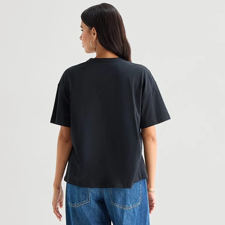 Touch Down Cropped Tee Womens Juniors Crew Neck Short Sleeve Regular Fit Graphic T-Shirt