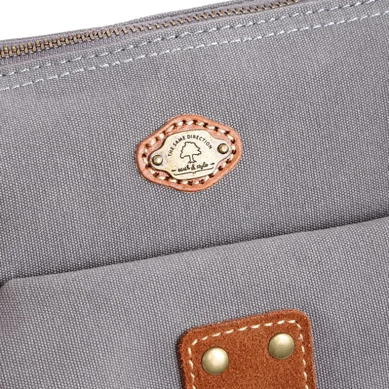 TSD Brand Dolphin Crossbody Bag