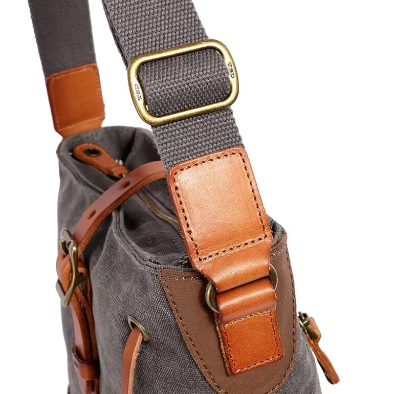 TSD Brand Redwood Crossbody Messenger Bag
