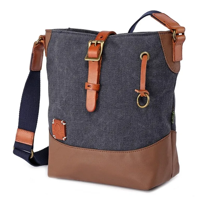 TSD Brand Redwood Crossbody Messenger Bag