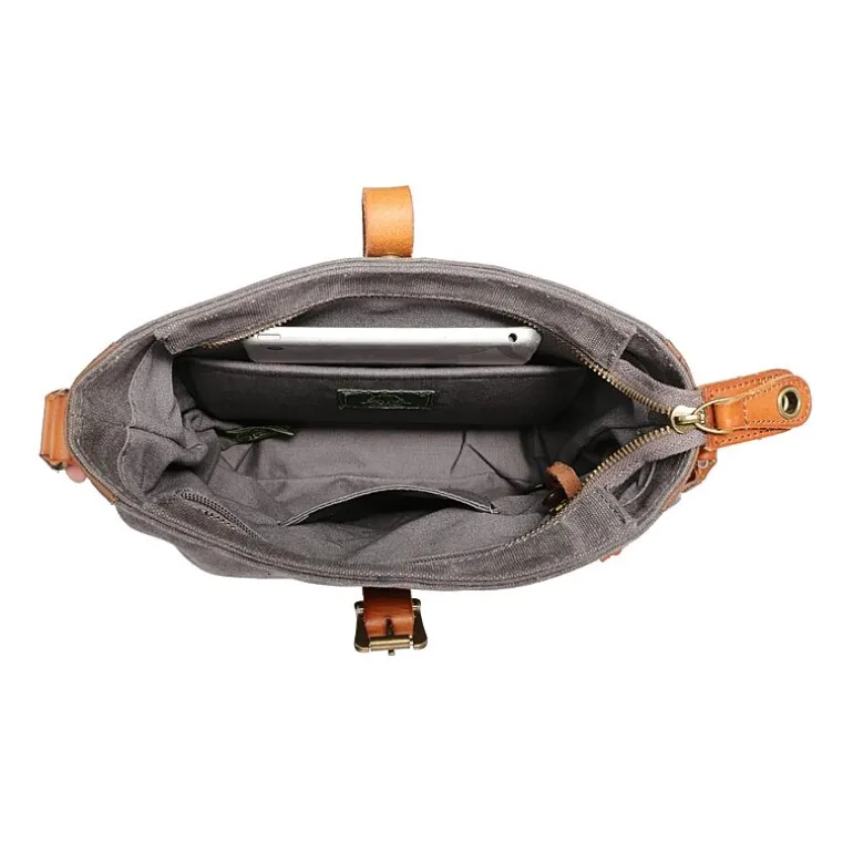 TSD Brand Redwood Crossbody Messenger Bag