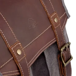 Turtle Ridge 4-Pocket Crossbody
