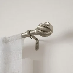 Umbra Helix 1 IN Adjustable Curtain Rod