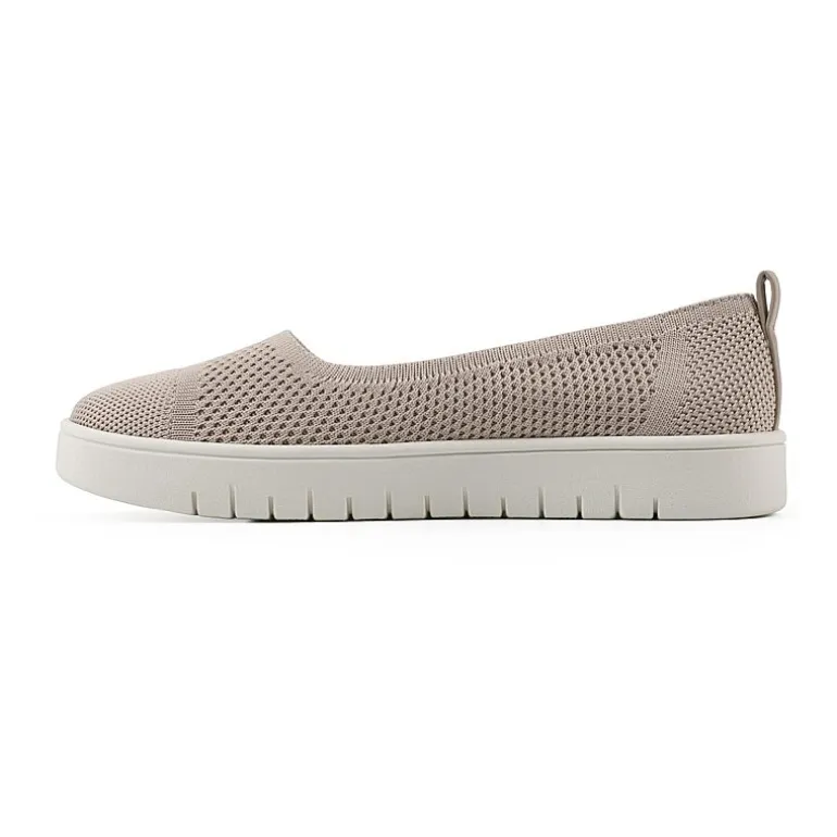 White Mountain Naveen Womens Almond Closed Toe Slip-On Shoe