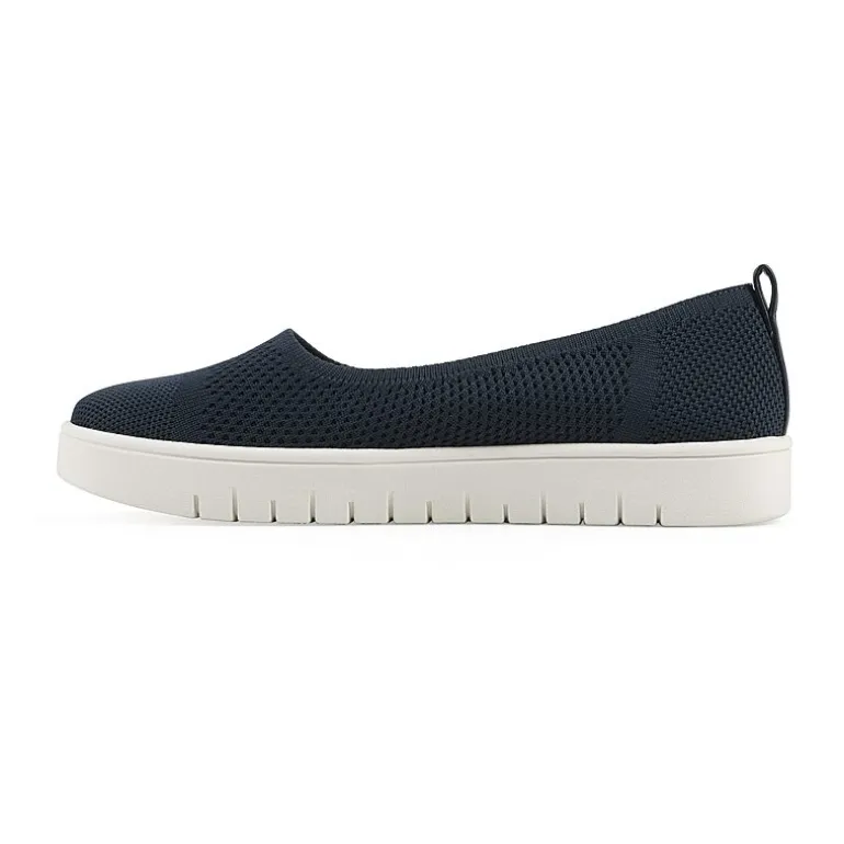 White Mountain Naveen Womens Almond Closed Toe Slip-On Shoe