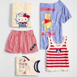 Womens Juniors Crew Neck Short Sleeve Regular Fit Peanuts Graphic T-Shirt