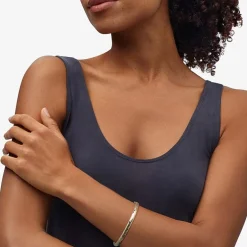 Womens 10K Gold Bangle Bracelet