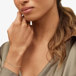 Womens 10K Gold 7.25 Inch Hollow Rope Chain Bracelet