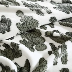 Wrangler Cactus Garden Washable Throw