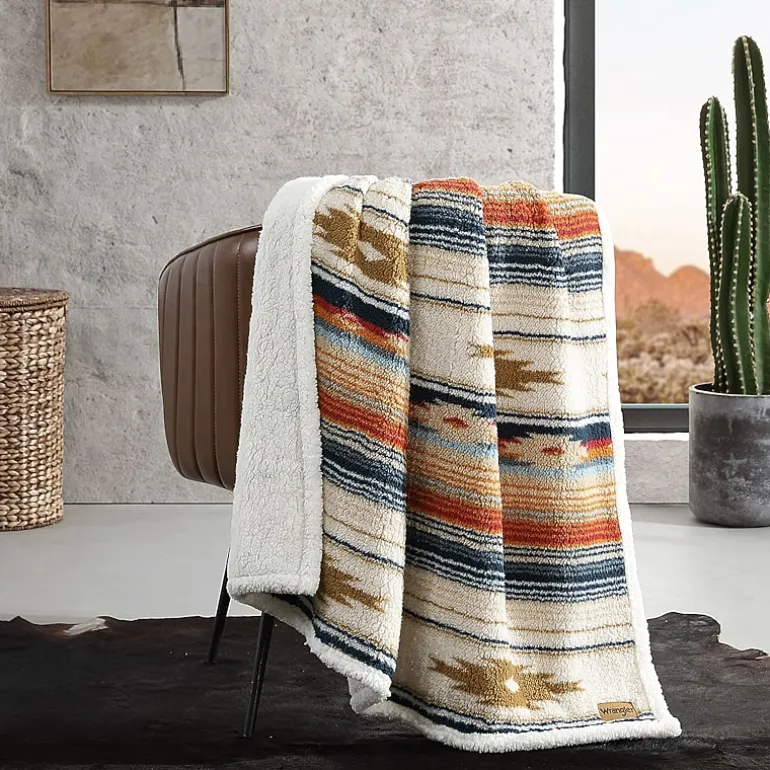 Wrangler Coyote Sands Reversible Lightweight Throw