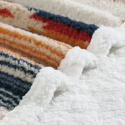 Wrangler Coyote Sands Reversible Lightweight Throw