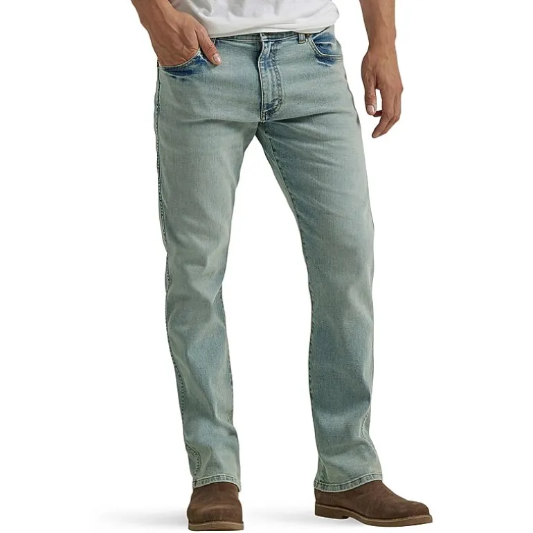 Wrangler® Mens Stretch Fabric Slim Fit Bootcut Jean