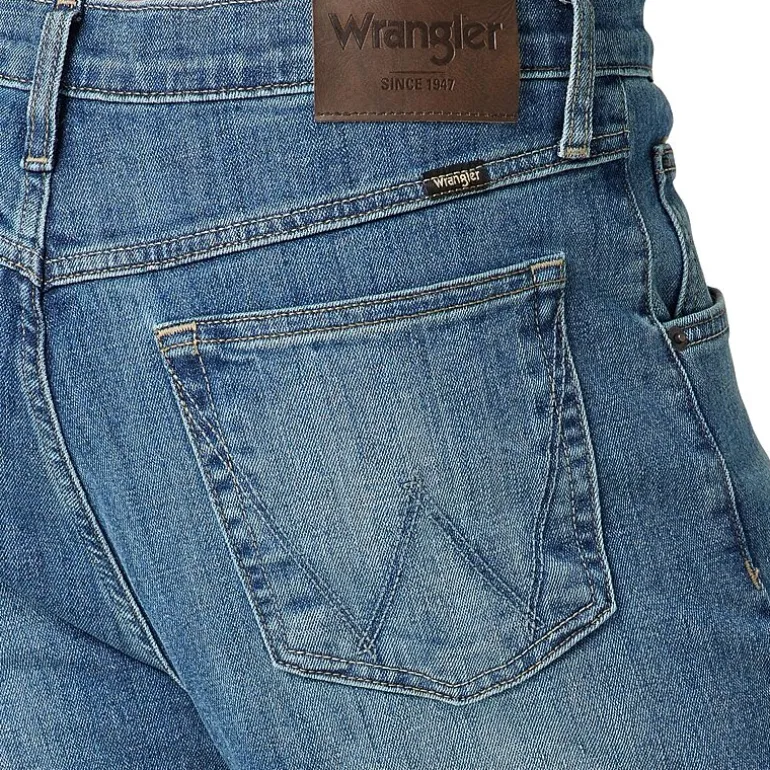 Wrangler® Regular Fit Jean